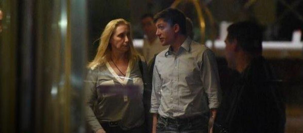 Tras el fracaso del acto de Karina en Tucum�n, el Gobierno define la campa�a de 2025: todo redes y sin territorio