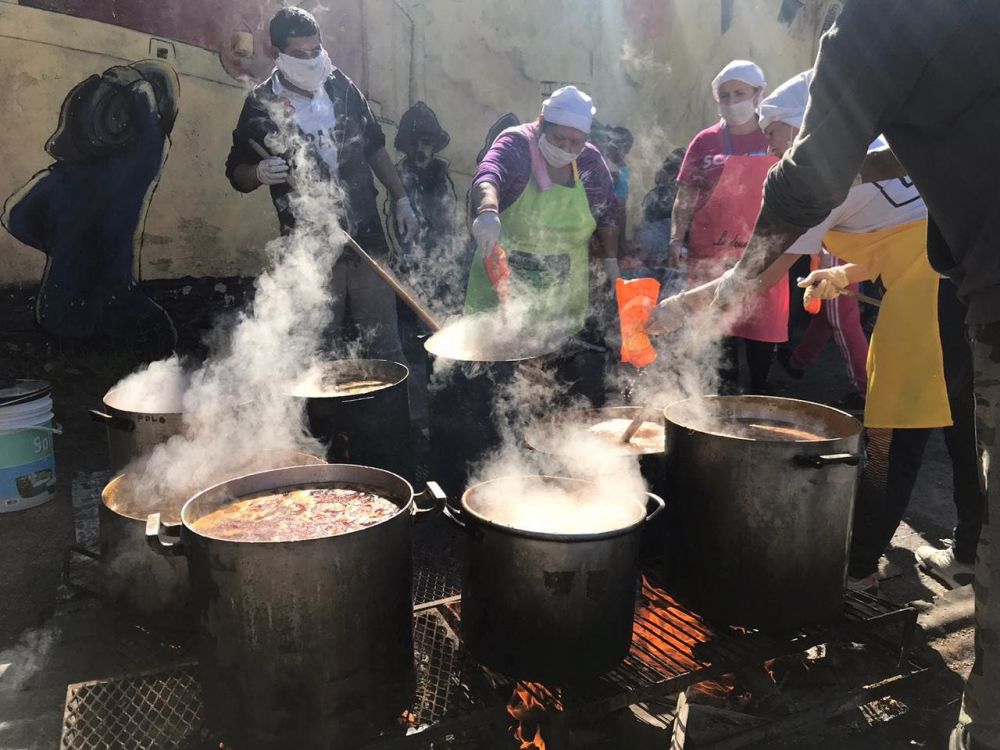 Ganadores y perdedores: mientras cae el consumo de alimentos y cierran comedores, las alimenticias ganan 1300%