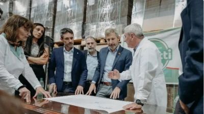 Rogelio Frigerio entreg financiamiento del CFI a productores lcteos