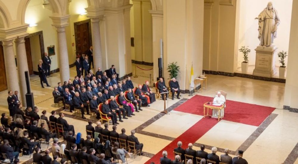 Papa Francisco y la coca-colonizacin espiritual en mbito acadmico