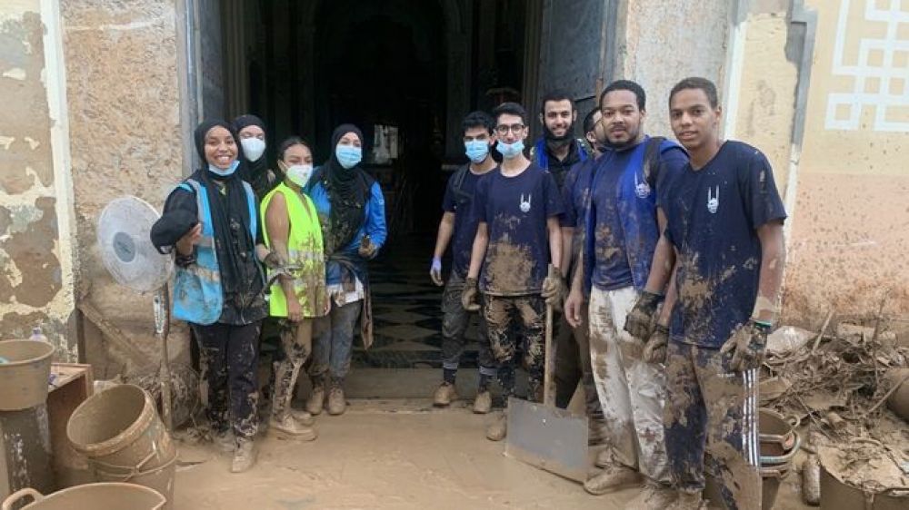 Voluntarios de Islamic Relief luchan contra las consecuencias de la Dana en Valencia