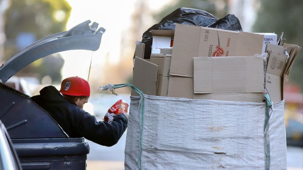 Menos inflacin, con menos gente comiendo: uno de cada cuatro jvenes es indigente y seis de cada diez est desempleado