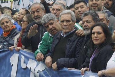 Dejan sin efecto el sobreseimiento de Carlos Acua, uno de los jefes de la CGT, y ordenan procesarlo por bloquear estaciones de servicios