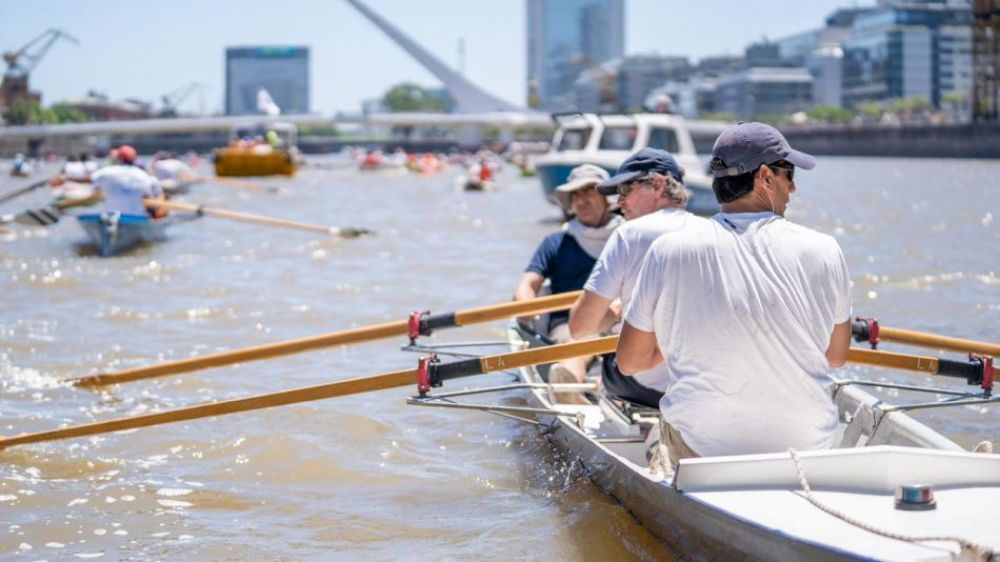 Fundacin X por La Boca realiz la 14 edicin de su tradicional Remada X el Riachuelo