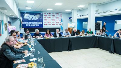 Yasky y Godoy avanzan en la reunificacin de la CTA, exigen que se vuelva a discutir el Salario Mnimo y disean una movilizacin a Plaza de Mayo contra las polticas de Milei