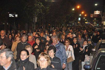En plena ola delictiva, la Multisectorial convoc� a poco m�s de un millar de personas a la marcha