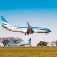 Aerolneas Argentinas y los sindicatos firmaron el acuerdo: incluye una mejora econmica y cambios en las condiciones laborales