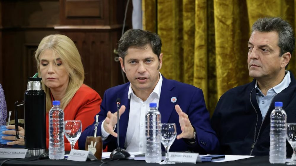 Condicionado por Milei, Kicillof se apoya en Massa para suspender las PASO en Buenos Aires