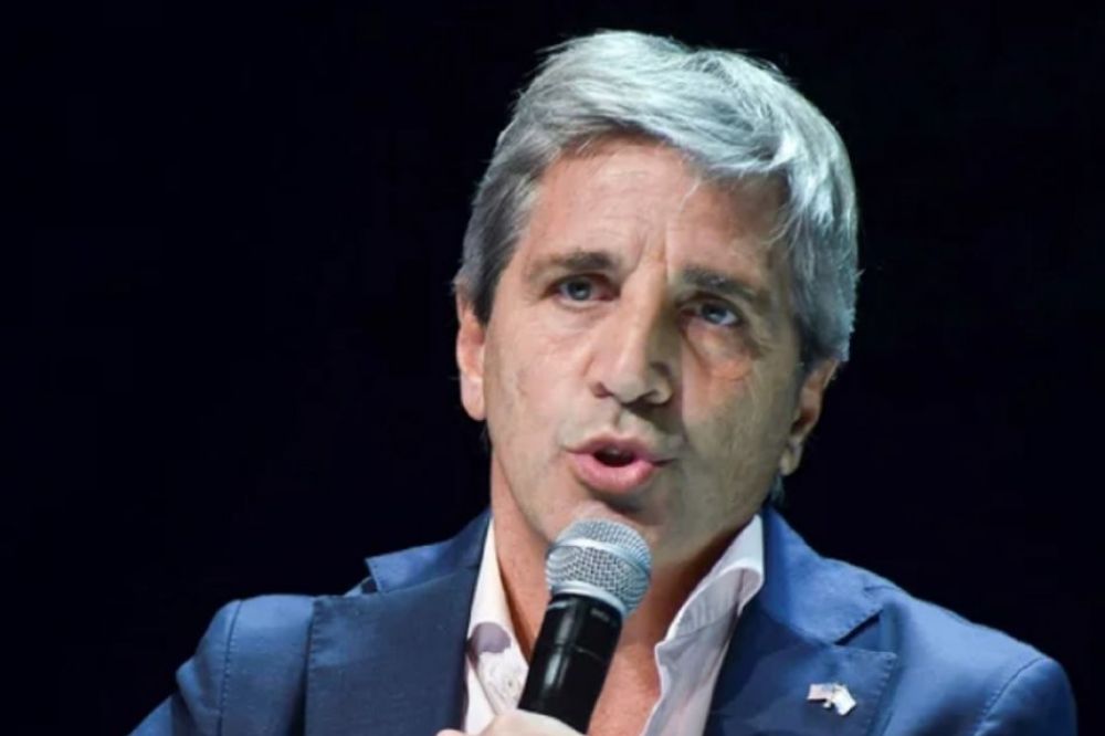 El informe que revela el mayor riesgo para Milei por el d�lar: los motivos que podr�an disparar una devaluaci�n