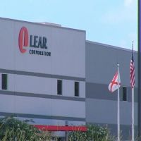 Por la crisis en la industria automotriz, Lear recortar ms de 350 empleos, entre contratados y personal de planta, de su fbrica de Crdoba