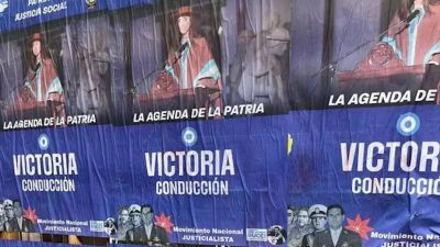 El Congreso amaneci� empapelado con afiches de Villarruel: �Victoria conducci�n�
