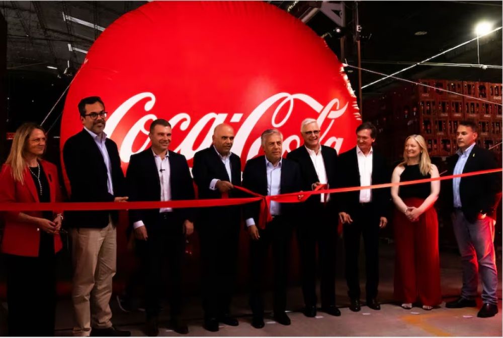 Coca-Cola sigue apostando al pas. Se inaugur en Godoy Cruz una planta modelo con foco en la sostenibilidad