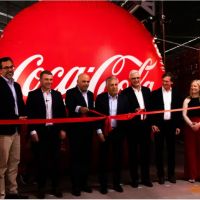 Coca-Cola sigue apostando al pas. Se inaugur en Godoy Cruz una planta modelo con foco en la sostenibilidad