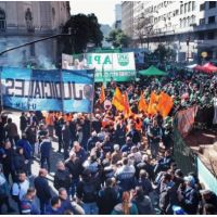 Los sindicatos ms duros desafan al Gobierno y convocan a una marcha federal en Plaza de Mayo