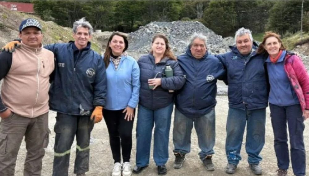 La Fundacin Garrahan reuni 34 bolsones de tapitas plsticas en Ushuaia