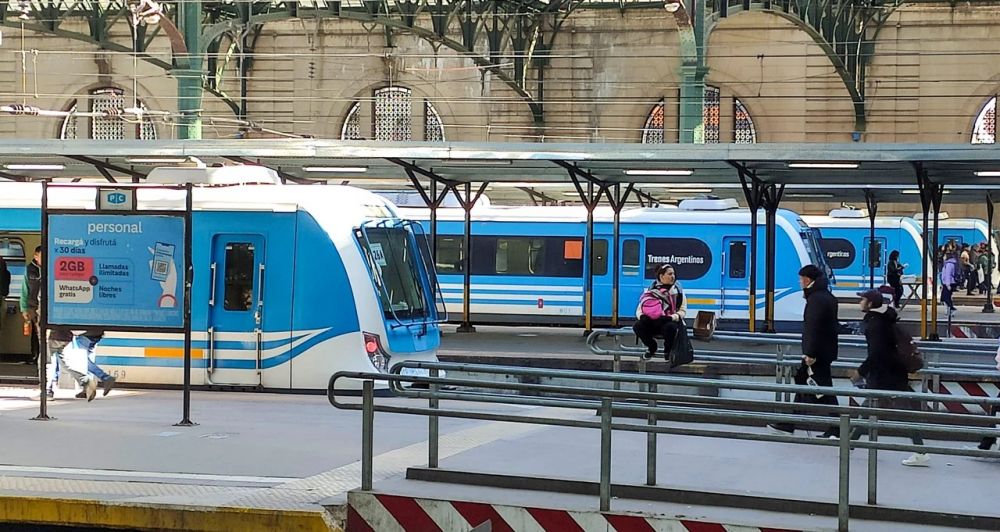 Demoras y cancelaciones en el servicio de trenes por una medida de fuerza de La Fraternidad