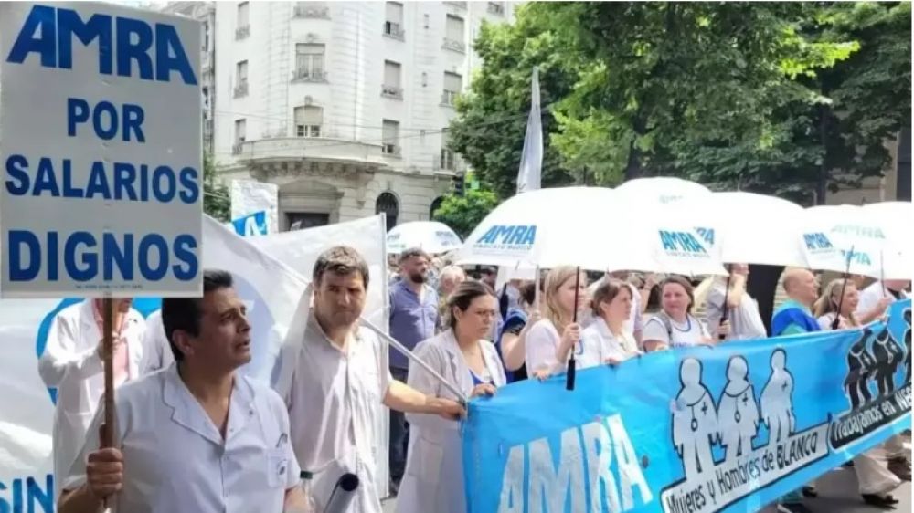 AMRA denuncia precarizacin laboral y pluriempleo en el sector salud