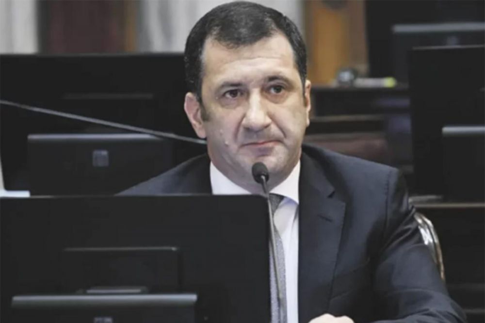 �El dinero no era m�o�, dijo el senador Kueider despu�s de haber sido detenido con 200 mil d�lares sin declarar