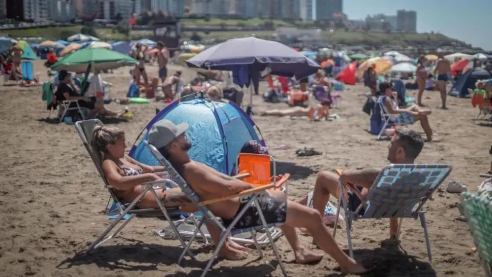 Vacaciones 2025: la mitad no viaja y de los que salen, la mayora se va a la costa atlntica