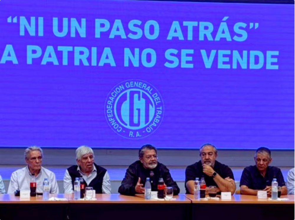 Tras incorporar a Hugo Moyano y Octavio Argello, la CGT ratific su decisin de dialogar con el Gobierno