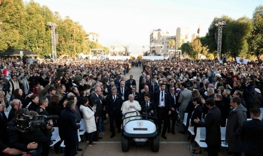 Papa Francisco en Ajaccio: un encuentro entre espiritualidad y dilogo en el corazn del Mediterrneo