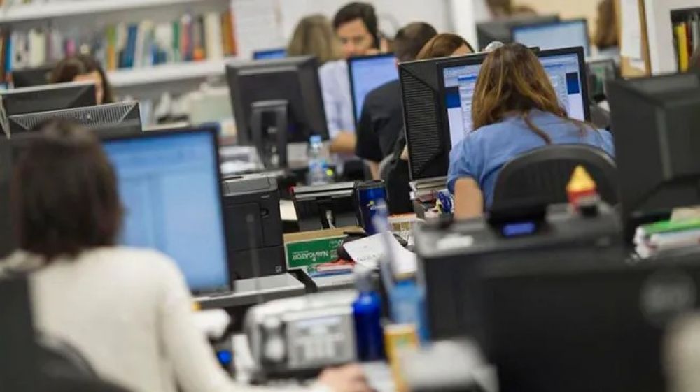 Gasto p�blico: el Gobierno despidi� ya a m�s de 34.000 empleados y estima que ahorr� u$s3.800 millones