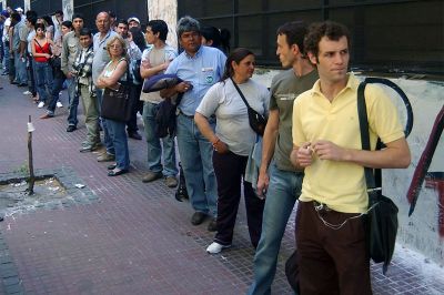 En un a�o el n�mero de desocupados creci� un 22% y la informalidad escal� hasta el 36,8% de los asalariados