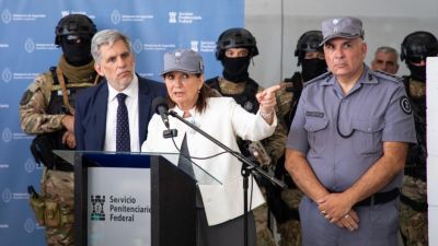 Pullaro plant� a Patricia Bullrich en la inauguraci�n fake de una c�rcel