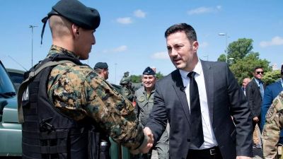 El gobierno redefine la intervenci�n de las Fuerzas Armadas sin pasar por el Congreso