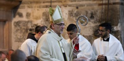 El enviado papal logr entrar en Gaza y celebrar misa en la parroquia Sagrada Familia