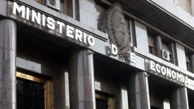 El Gobierno ya tiene el 82% de los d�lares para la deuda con privados