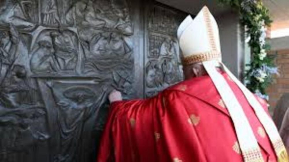 El Papa Francisco abre la segunda Puerta Santa del Jubileo 2025 en la crcel de Rebibbia