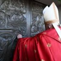 El Papa Francisco abre la segunda Puerta Santa del Jubileo 2025 en la crcel de Rebibbia