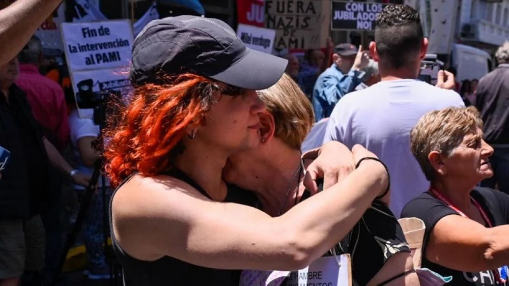Impactante informe de Cruz Roja: uno de cada tres jubilados argentinos pasa hambre