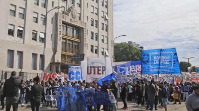 La protesta en el primer ao: entre el fin de los piquetes y denuncias