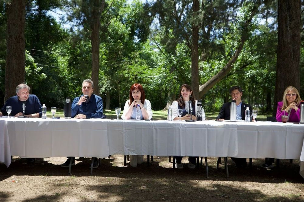 Desdoblar la eleccin? El debate que suma tensiones en el peronismo bonaerense