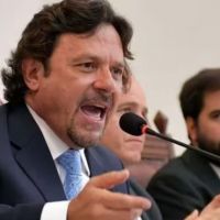 Salta | Gustavo Senz reclam a la Anses que anule los beneficios para extranjeros que no residen en el pas