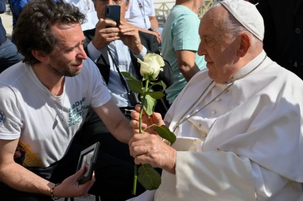 Papa Francisco: La relacin con Dios siempre hace florecer a las personas