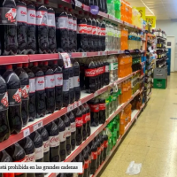 Guerra de gaseosas cola: la diferencia entre el precio de la lder y una segunda marca llega al 160%