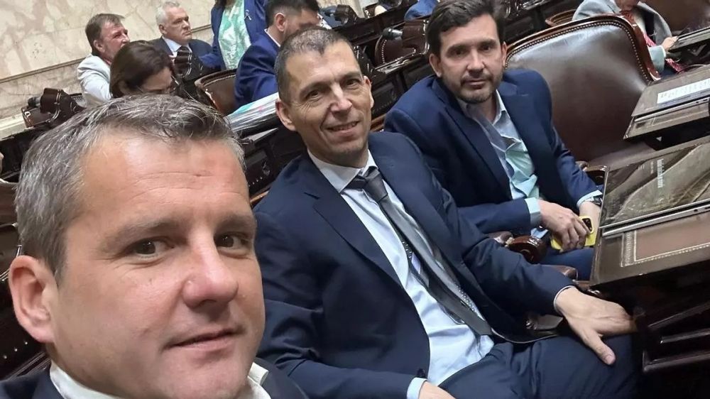 Diputados radicales preparan un acto de apoyo a Milei: Est logrando mejorar la economa y salir de la crisis