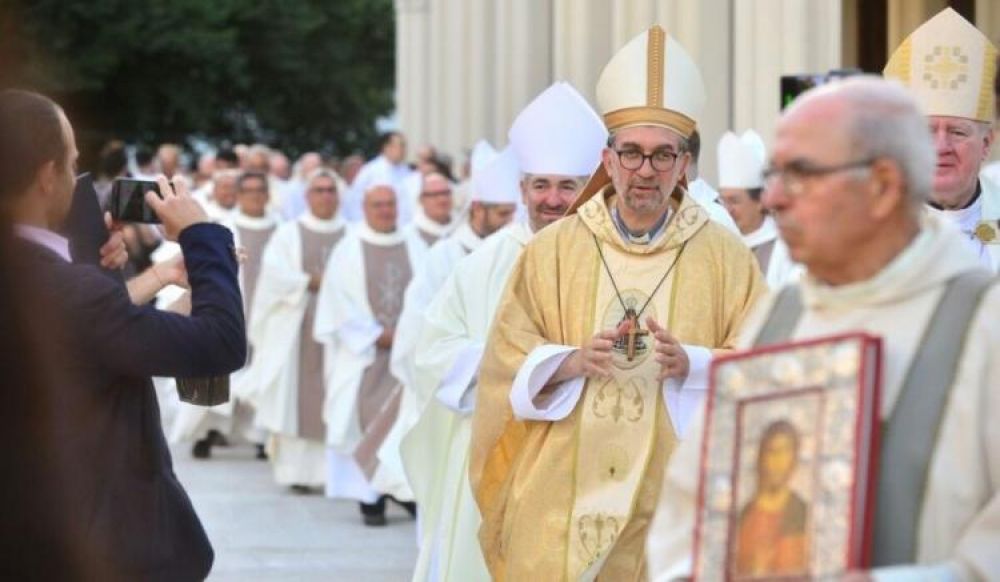 Mons. Carrara: 'Hay que promover la integracin urbana de los barrios populares'