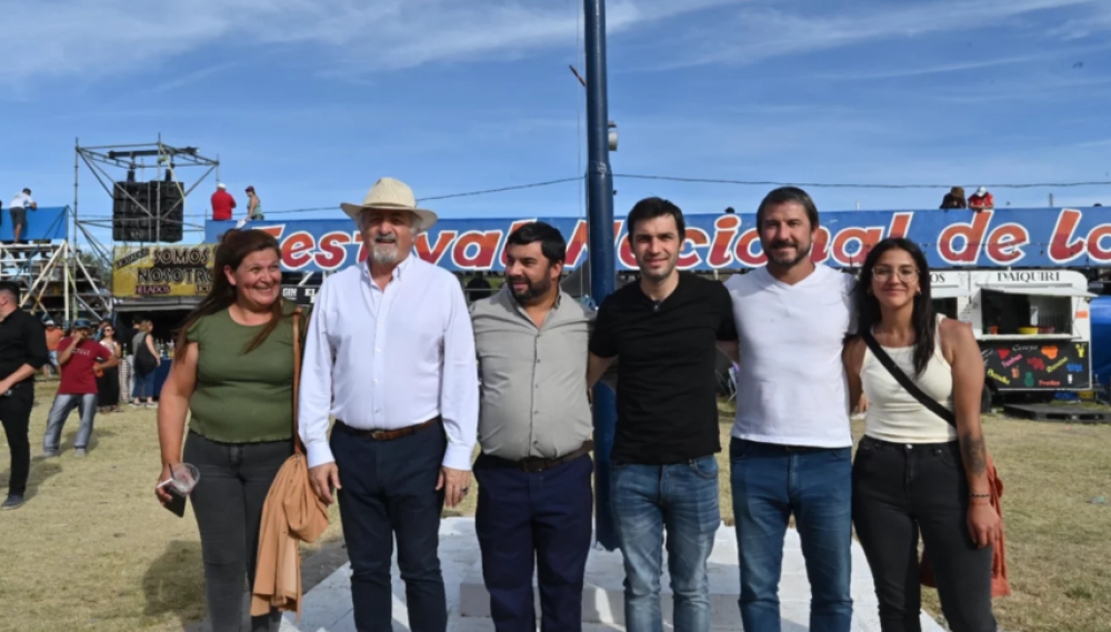 El gobernador Torres estuvo presente en el Festival de la Esquila en Ro Mayo