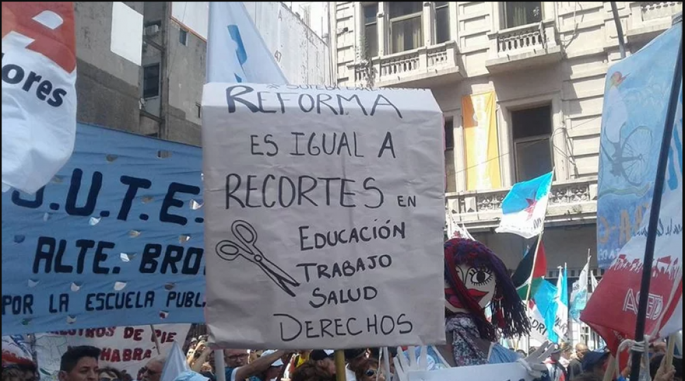 La CGT neg contactos por la reforma laboral y alert: El gobierno quiere terminar con los gremios