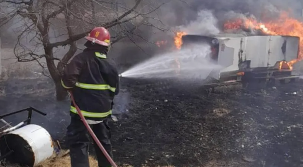 Incendio en la planta de reciclado de San Martn