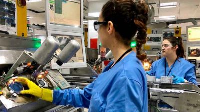 La industria, la construcci�n y el comercio marcan el ritmo de la crisis