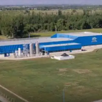 Como una bodega, abren tours por una planta de agua mineral en Mendoza