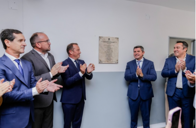 El gobernador Orrego inaugur la ampliacin y refaccin de un nuevo Centro de Salud