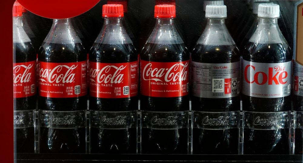 Coca-Cola investigada por las autoridades del Reino Unido despus del retiro qumico urgente de las bebidas en Europa