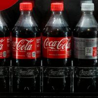 Coca-Cola investigada por las autoridades del Reino Unido despus del retiro qumico urgente de las bebidas en Europa