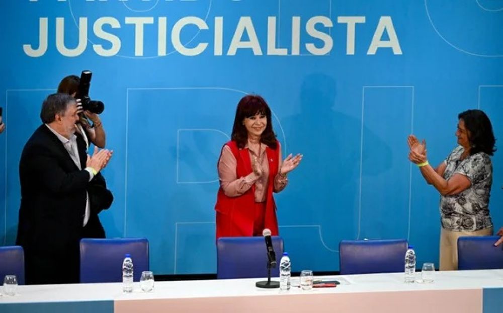 Cristina Kirchner cruz a Milei por el discurso en Davos: 